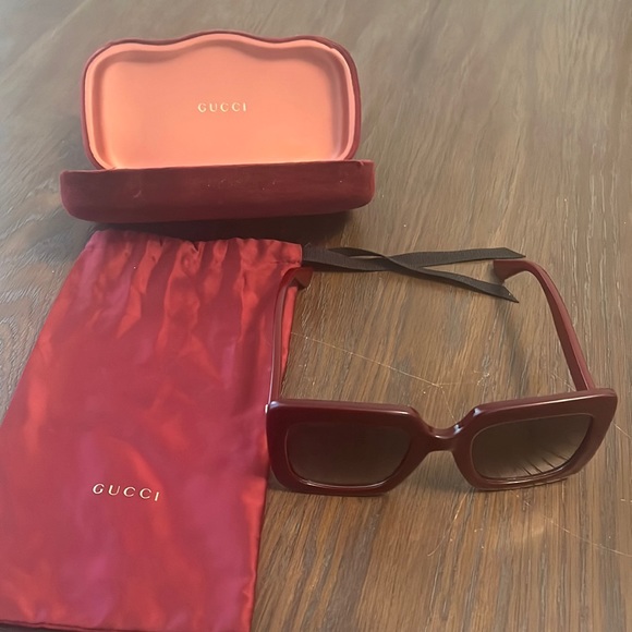 Gucci authentic glasses - Picture 1 of 7